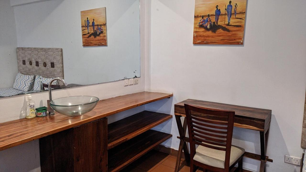 A Lovely Studio Apartment With Gym And Pool Access Dar es Salaam Bagian luar foto